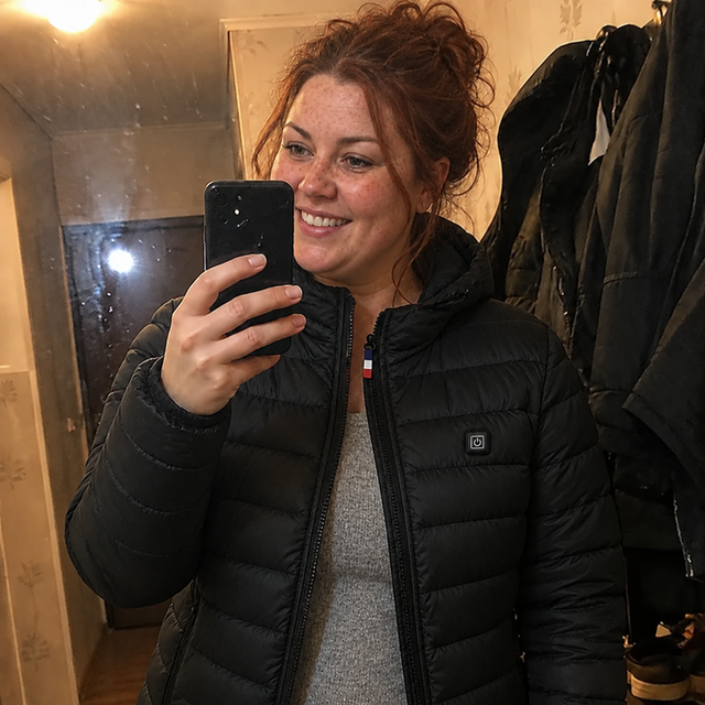 Karine M. mit der PyreFit Heizjacke