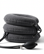 Side view of the three inflatable chambers of the grey neck collar