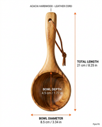 Size guide showing the sauna ladle bowl and length in inches and centimeters