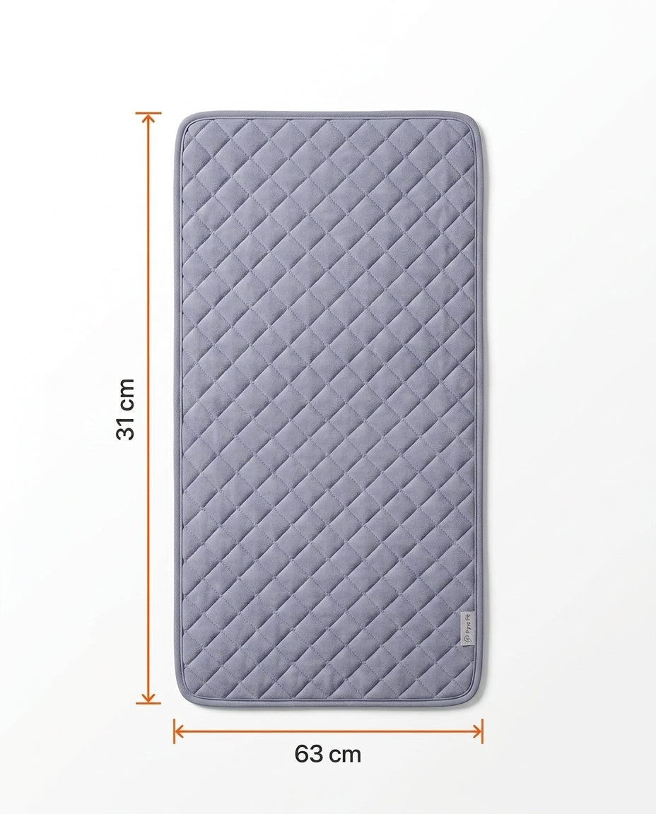Size guide showing the gray quilted heating pad at 63 by 31 centimeters