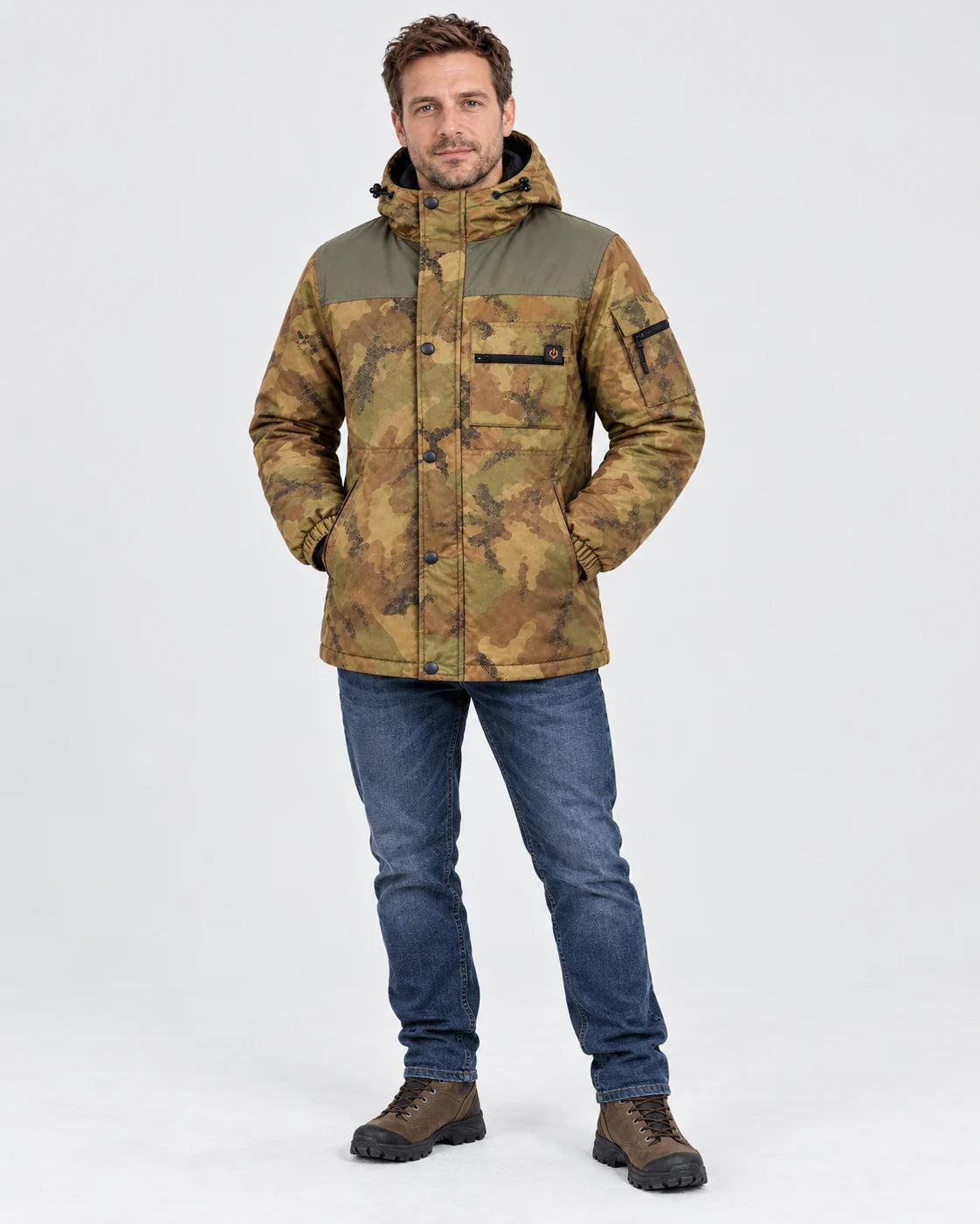 Beheizbare Herrenmantel in Camouflage PyreFit Mistro, Ganzkörperansicht