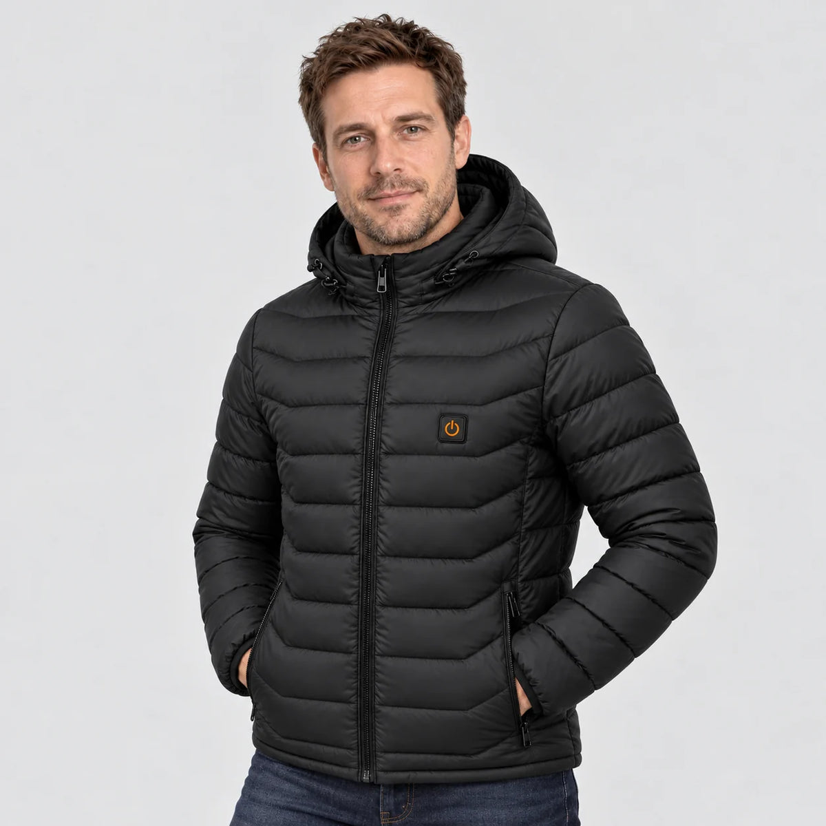 Beheizbare Herren-Steppjacke PyreFit Rangor, getragen, Frontansicht