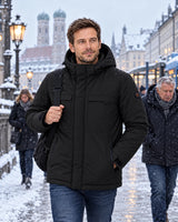 PyreFit Regaro in Schwarz – Winteralltag