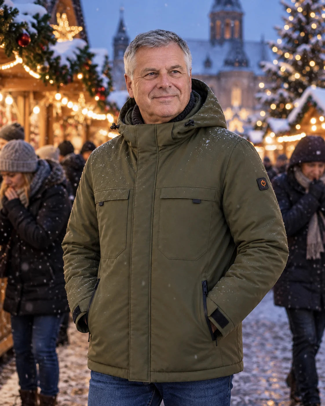 Beheizbarer Herrenparka PyreFit Regaro im Winteralltag: Auf dem Weihnachtsmarkt