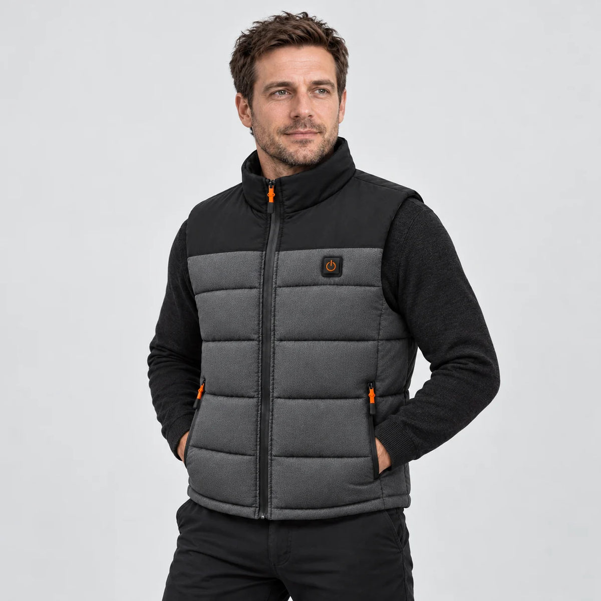 Beheizbare Unisex-Weste PyreFit Trailon, getragen, Frontansicht