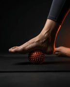 Massageball mit Noppen – gezielter Druck für Füsse, Rücken und Schultern – Produktbild 2